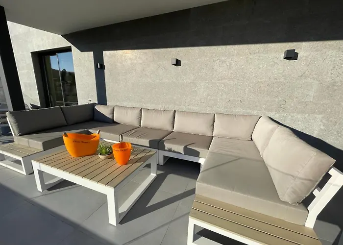 Luxury Diego - The View